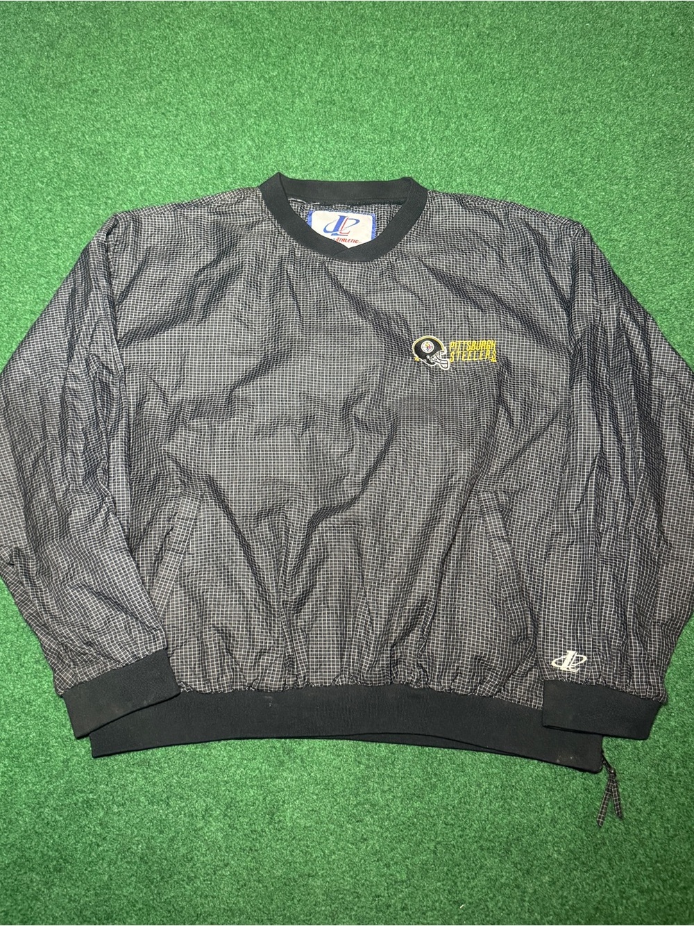 Vintage 90s Pittsburgh Steelers Pullover Windbreaker Jacket, Football Coat (XL)